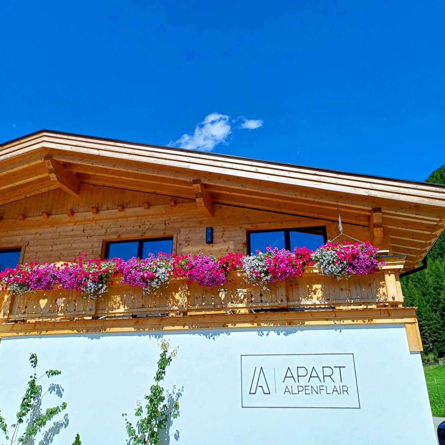 Apart Alpenflair Umhausen Exterior photo